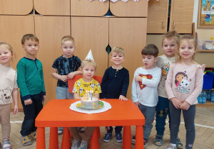 Marcel świętuje swoje 4 urodziny.