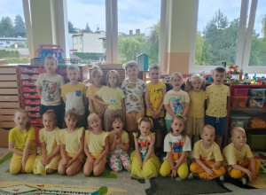 Dzień żółty u Sówek.