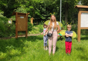 Dzieci na ścieżce edukacyjnej.