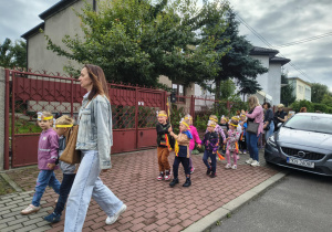 Korowód ulicami miasta na dzień przedszkolaka.