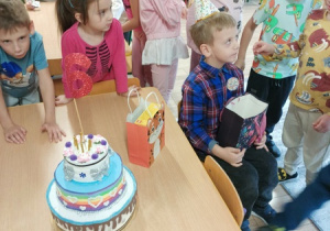 Przyjęcie urodzinowe Maksa.