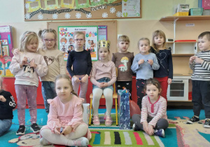 Zdjęcie grupowe z jubilatką.