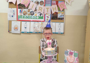 Nikoś świętuje swoje 6 urodziny.