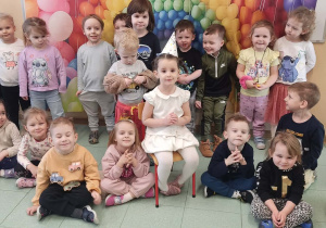 Zdjęcie grupowe z jubilatką.