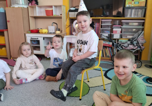 Jubilat w czapeczce.