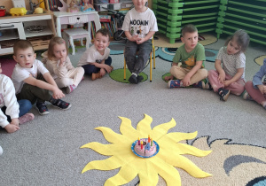 Jubilat w czapeczce.