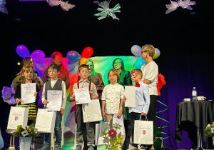 Zdjęcie grupowe uczestników konkursu.