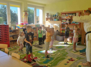 Zajęcia karate u Sówek.